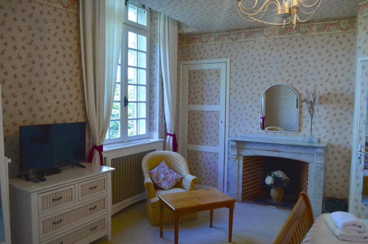Chateau Du Puits Es Pratx 3*