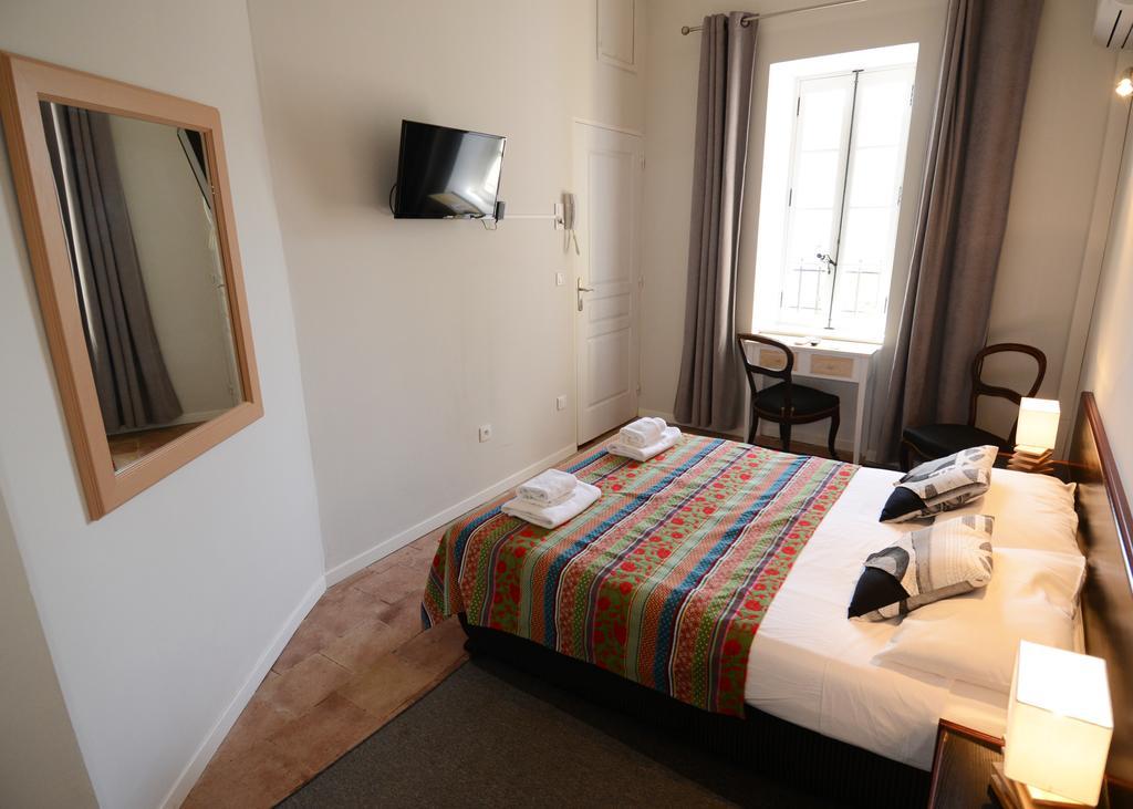 Chateau Du Puits Es Pratx Bed & Breakfast