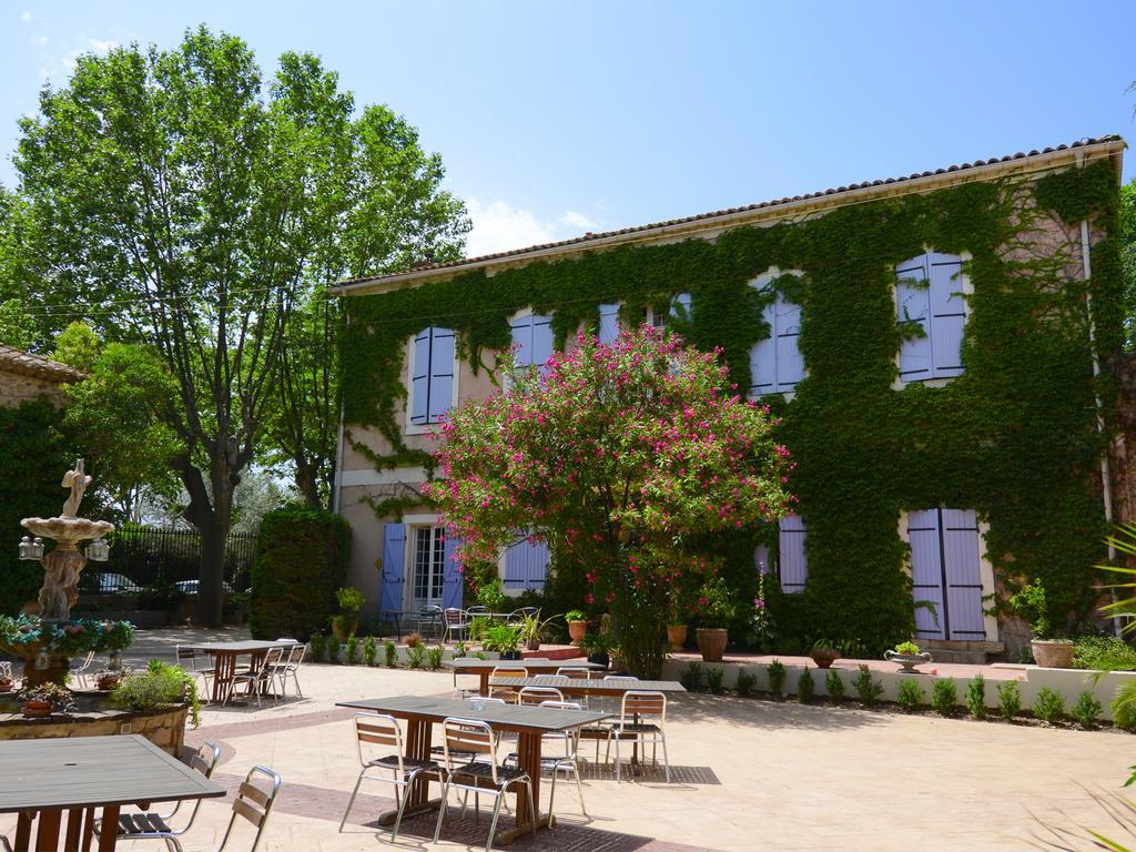 Chateau Du Puits Es Pratx 3*