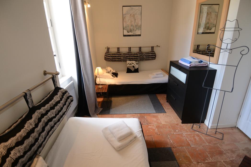 Chateau Du Puits Es Pratx Bed & Breakfast Ginestas