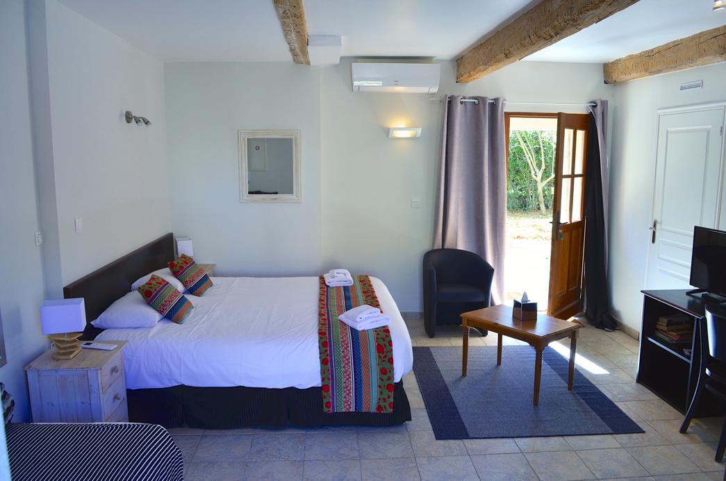 Chateau Du Puits Es Pratx Bed & Breakfast 3*